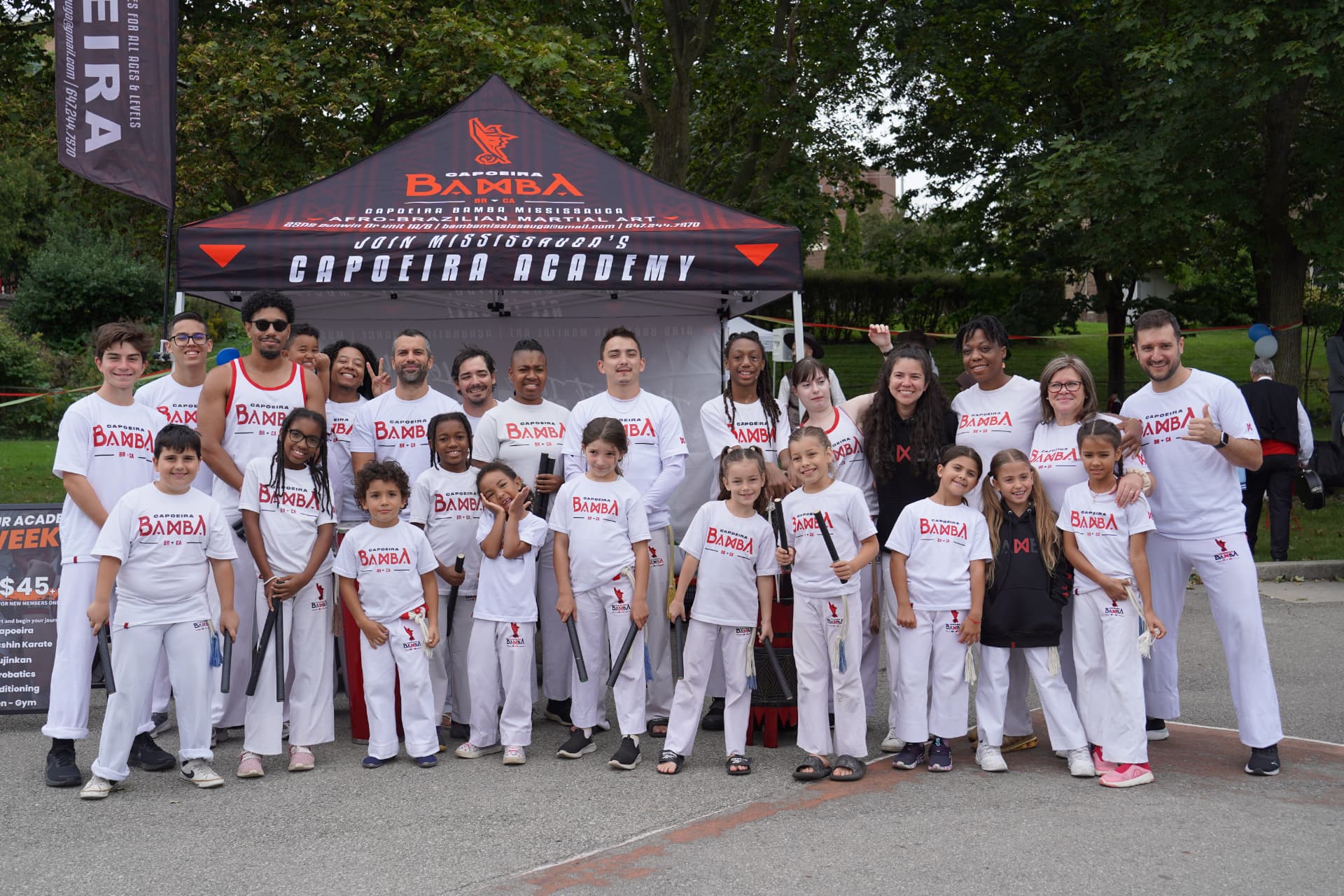 Team Capoeira Bamba students, families and coaches together at a community event